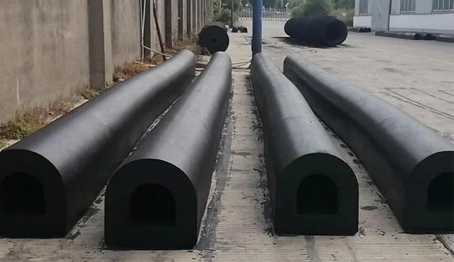 Explorer les solutions de sécurité marine : Défense en caoutchouc de type carré, Défense marine en UHMWPE et Défense en caoutchouc de type DO par Tonly